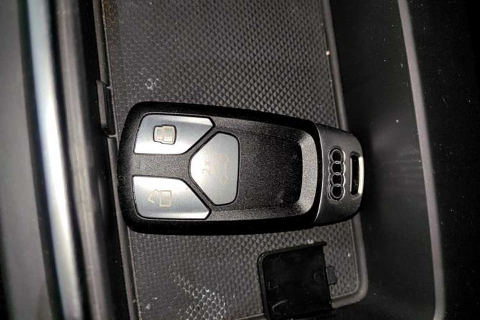 Used Audi Q5L 2020 40 TFSI Prestige Fashion Edition Vehicle Key