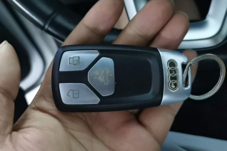 Used Audi Q5L 2020 40 TFSI Prestige Fashion Edition Vehicle Key