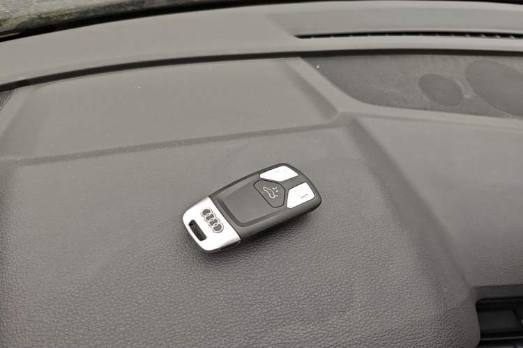 Used Audi Q5L 2020 45 TFSI Prestige Fashion Model Vehicle Key