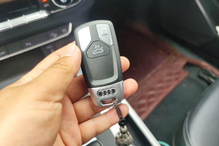 Used Audi Q5L 2020 40 TFSI Prestige Fashion Edition Vehicle Key