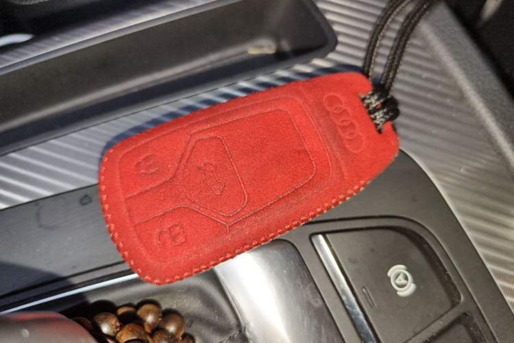 Used Audi Q5L 2020 45 TFSI Prestige Fashion Model Vehicle Key