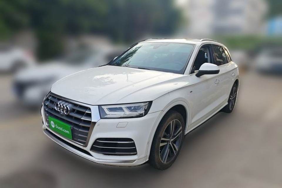 Audi Q5L 2020