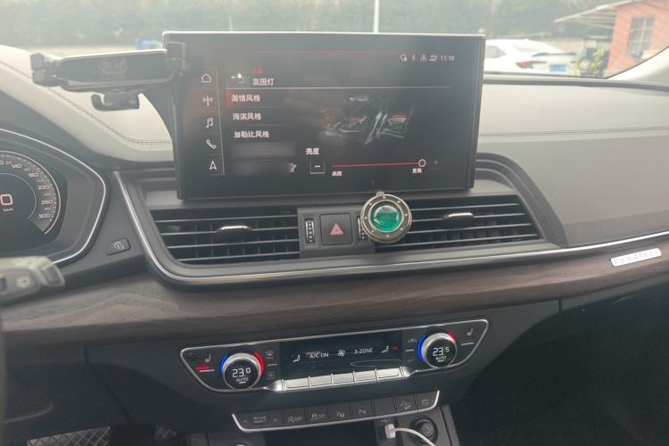 Used Audi Q5L 2021 40 TFSI Luxury Prestige Edition Audio And AC Panel
