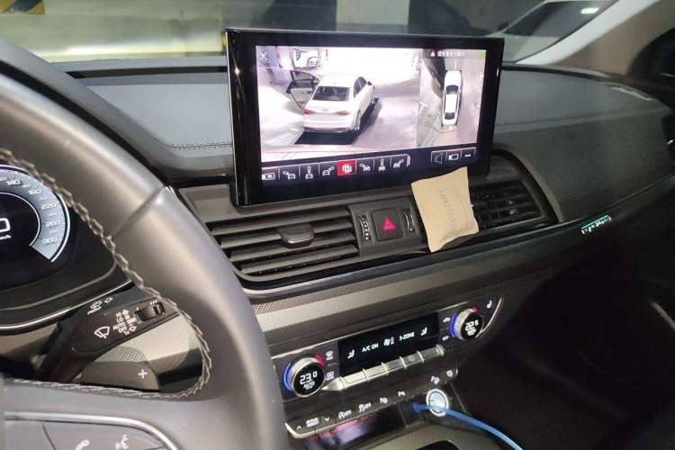Used Audi Q5L 2021 40 TFSI Fashion Dynamic Model Audio And AC Panel