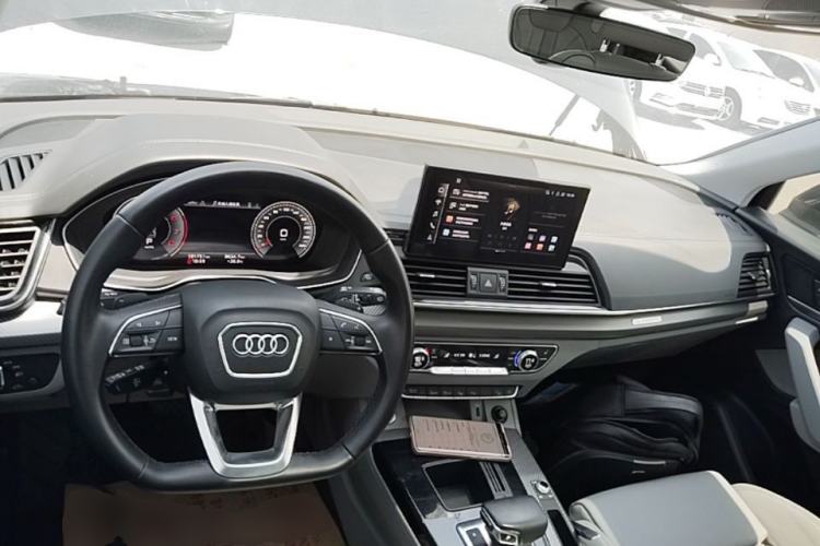 Used Audi Q5L 2021 40 TFSI Luxury Dynamic Edition Center Console