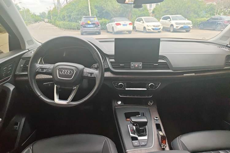 Used Audi Q5L 2021 45 TFSI Luxury Prestige Edition Center Console