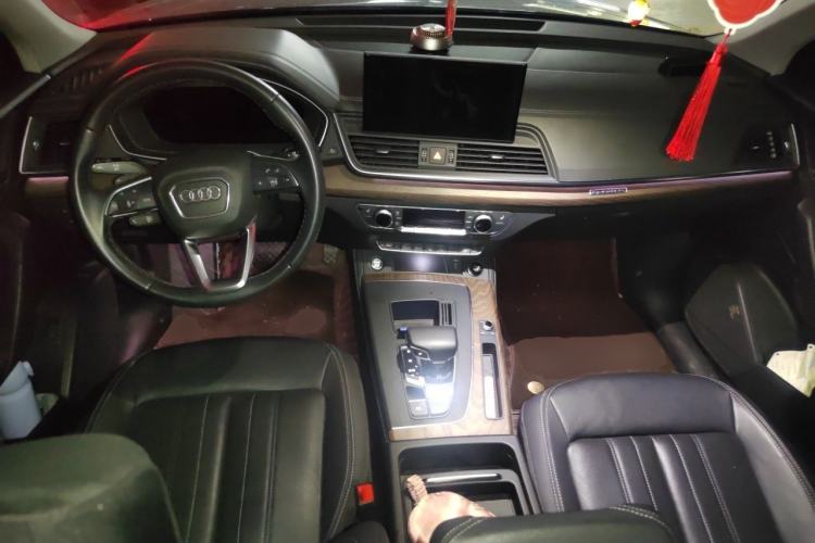 Used Audi Q5L 2021 40 TFSI Luxury Prestige Edition Center Console