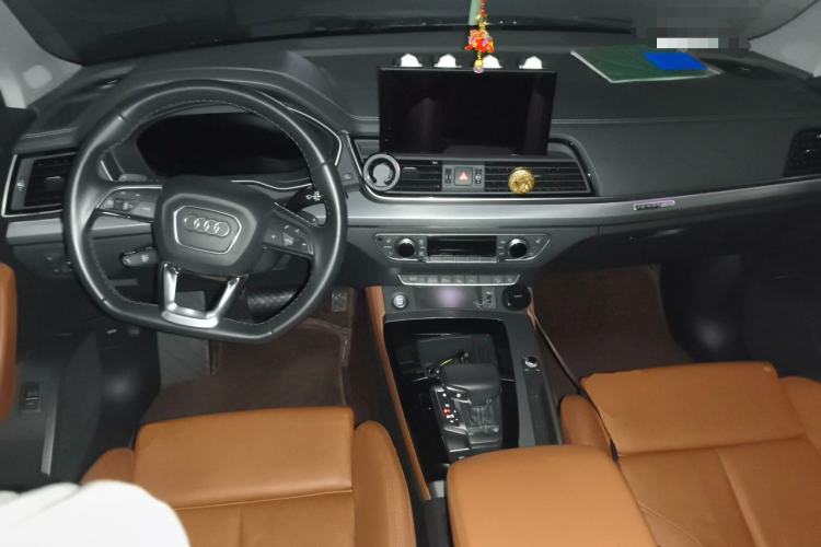 Used Audi Q5L 2021 40 TFSI Luxury Dynamic Edition Center Console