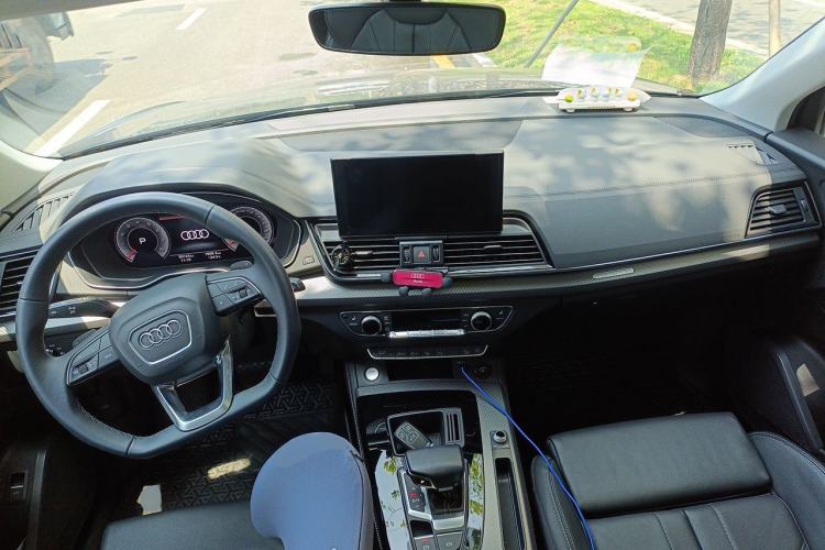 Used Audi Q5L 2021 40 TFSI Luxury Dynamic Edition Center Console