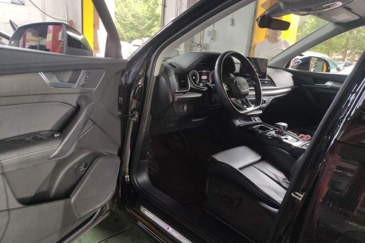 Used Audi Q5L 2021 40 TFSI Luxury Dynamic Edition Driver Seat