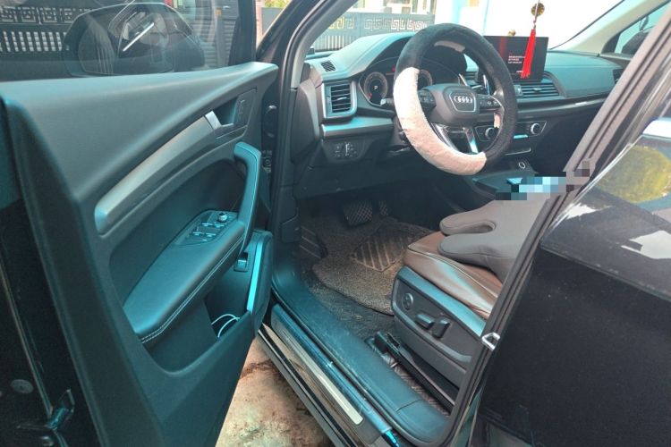 Used Audi Q5L 2021 40 TFSI Fashionable and Elegant Edition Driver Seat