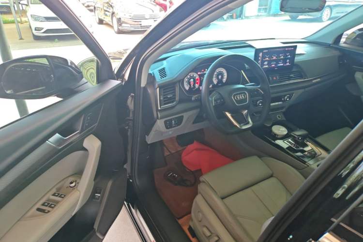 Used Audi Q5L 2021 40 TFSI Luxury Dynamic Edition Driver Seat