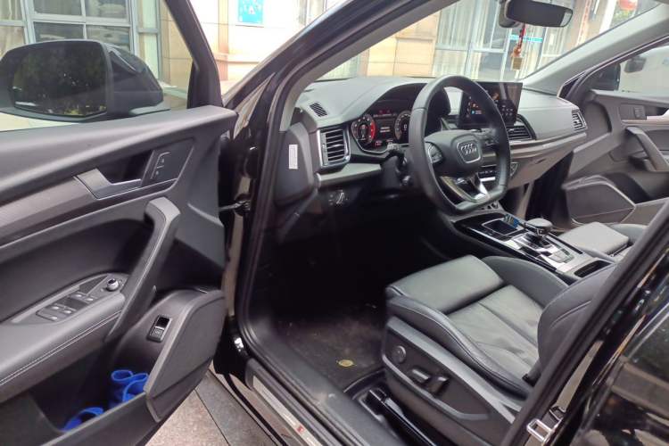 Used Audi Q5L 2021 40 TFSI Luxury Dynamic Edition Driver Seat