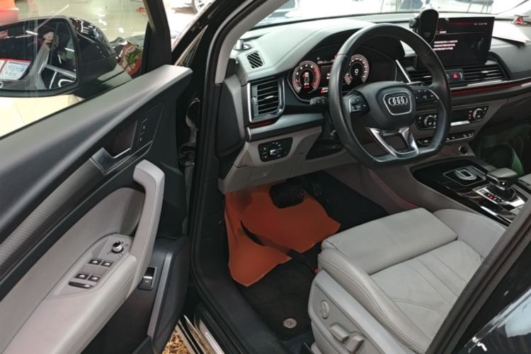Used Audi Q5L 2021 40 TFSI Luxury Dynamic Edition Driver Seat