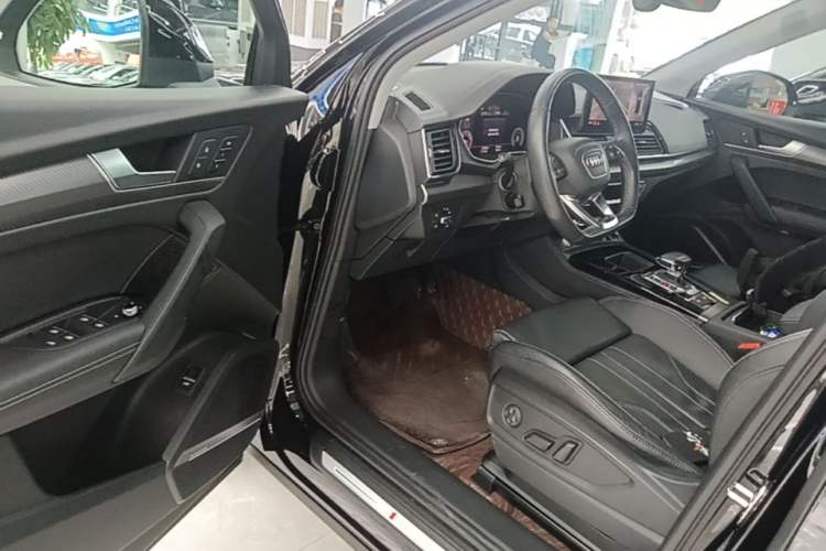 Used Audi Q5L 2021 45 TFSI Luxury Dynamic Edition Driver Seat