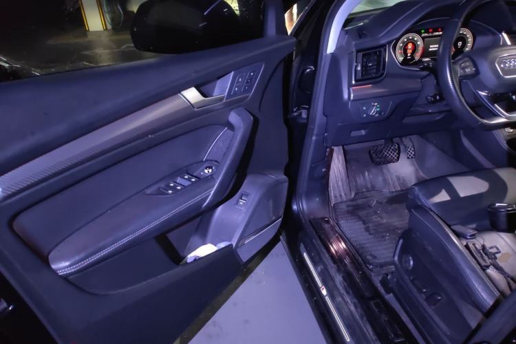 Used Audi Q5L 2021 45 TFSI Luxury Dynamic Edition Driver Seat