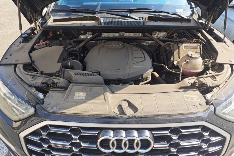 Used Audi Q5L 2021 40 TFSI Luxury Dynamic Edition Engine Bay