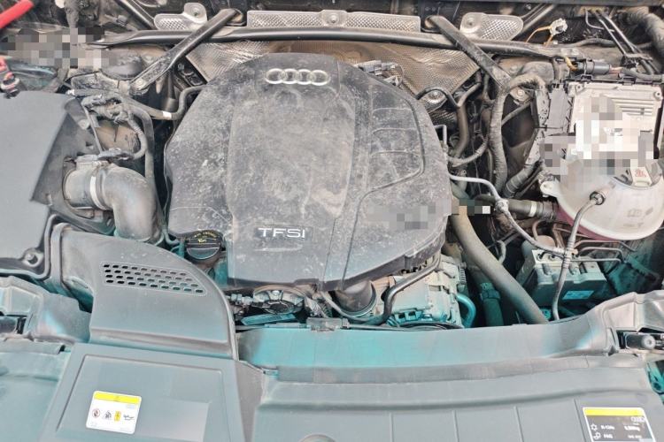 Used Audi Q5L 2021 40 TFSI Fashionable and Elegant Edition Engine Bay