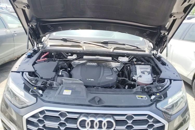 Used Audi Q5L 2021 40 TFSI Luxury Dynamic Edition Engine Bay