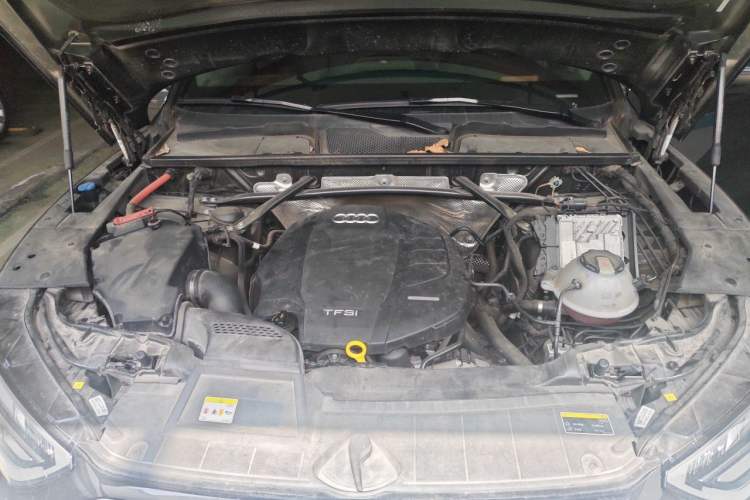 Used Audi Q5L 2021 45 TFSI Luxury Dynamic Edition Engine Bay