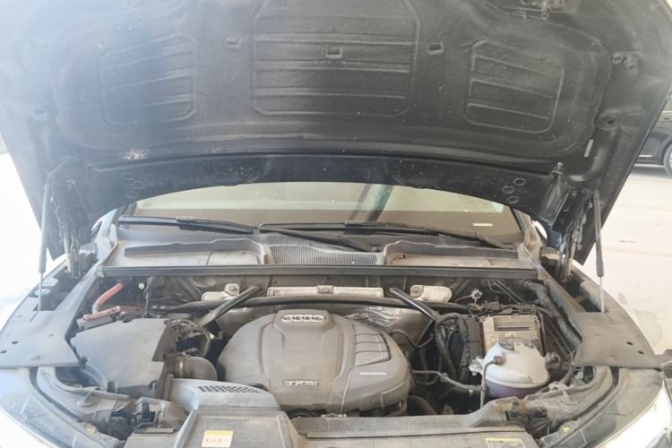 Used Audi Q5L 2021 40 TFSI Luxury Dynamic Edition Engine Bay