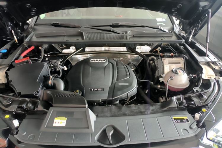 Used Audi Q5L 2021 40 TFSI Luxury Dynamic Edition Engine Bay