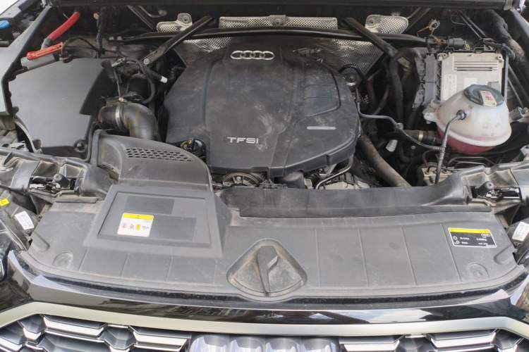 Used Audi Q5L 2021 40 TFSI Luxury Dynamic Edition Engine Bay