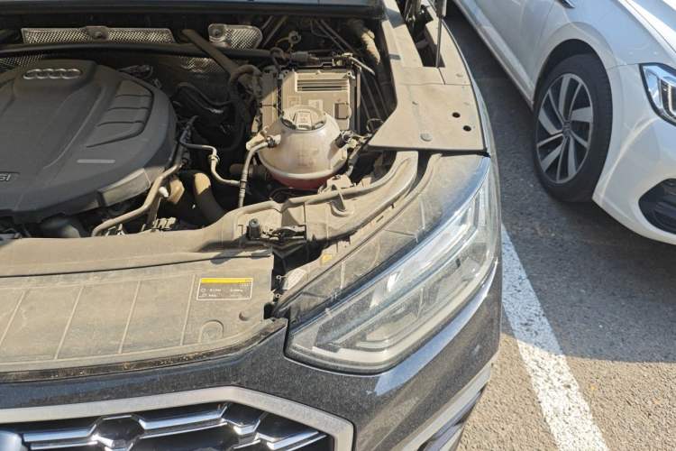 Used Audi Q5L 2021 40 TFSI Luxury Dynamic Edition Engine Bay Left