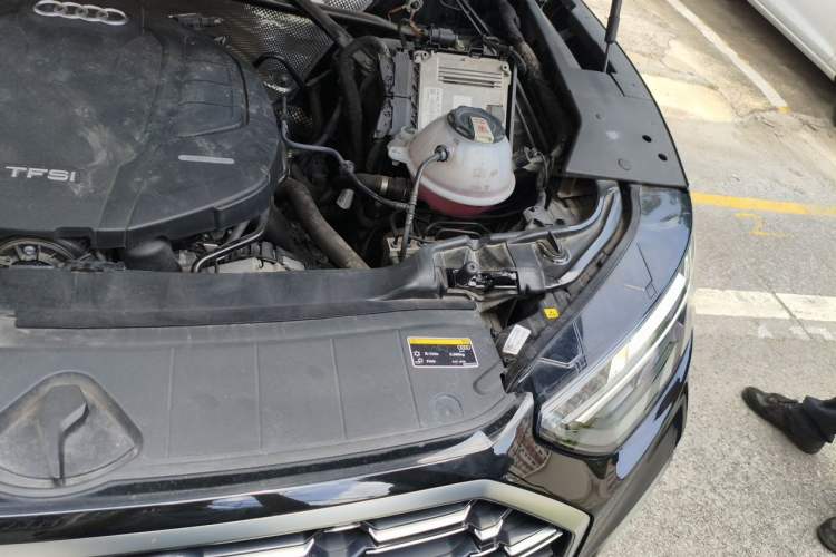 Used Audi Q5L 2021 40 TFSI Luxury Dynamic Edition Engine Bay Left