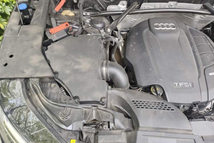 Used Audi Q5L 2021 45 TFSI Luxury Dynamic Edition Engine Bay Right