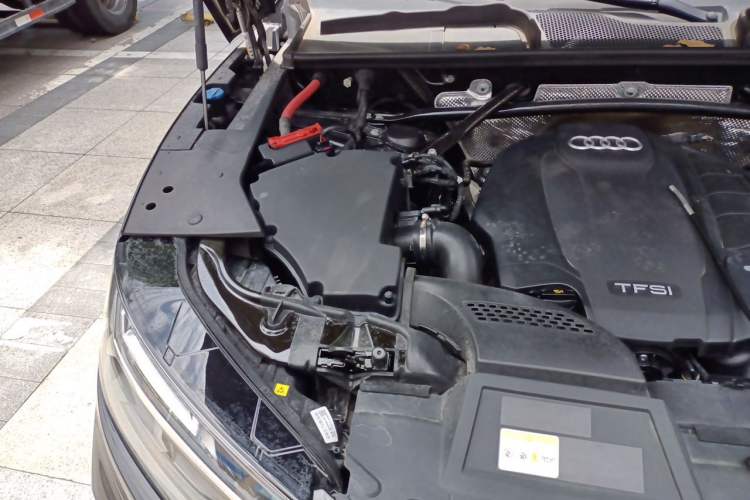 Used Audi Q5L 2021 40 TFSI Luxury Dynamic Edition Engine Bay Right