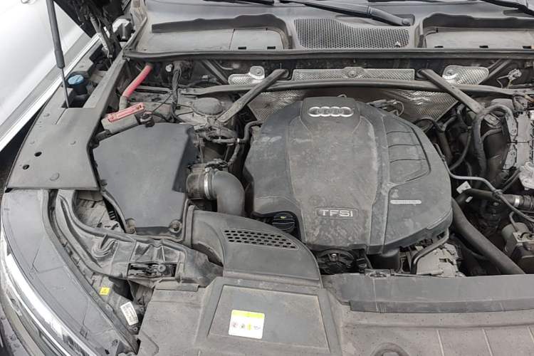 Used Audi Q5L 2021 40 TFSI Luxury Dynamic Edition Engine Bay Right