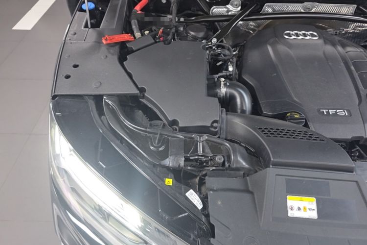 Used Audi Q5L 2021 40 TFSI Fashionable and Elegant Edition Engine Bay Right