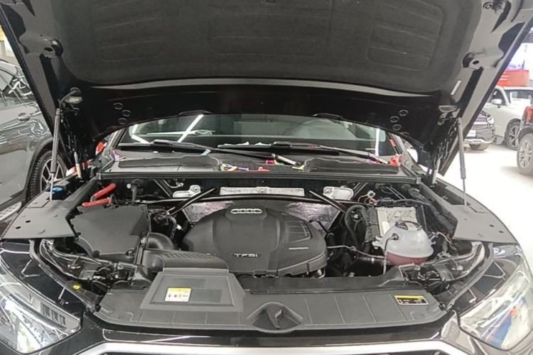 Used Audi Q5L 2021 45 TFSI Luxury Dynamic Edition Engine Bay