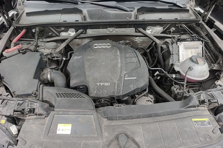 Used Audi Q5L 2021 40 TFSI Luxury Dynamic Edition Engine Bay