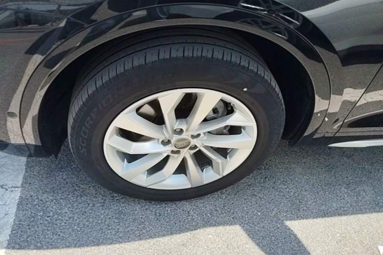 Used Audi Q5L 2021 40 TFSI Luxury Dynamic Edition Exterior 4