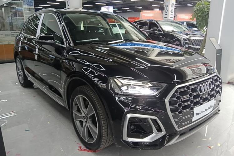 Used Audi Q5L 2021 45 TFSI Luxury Dynamic Edition Front Right 45 Deg