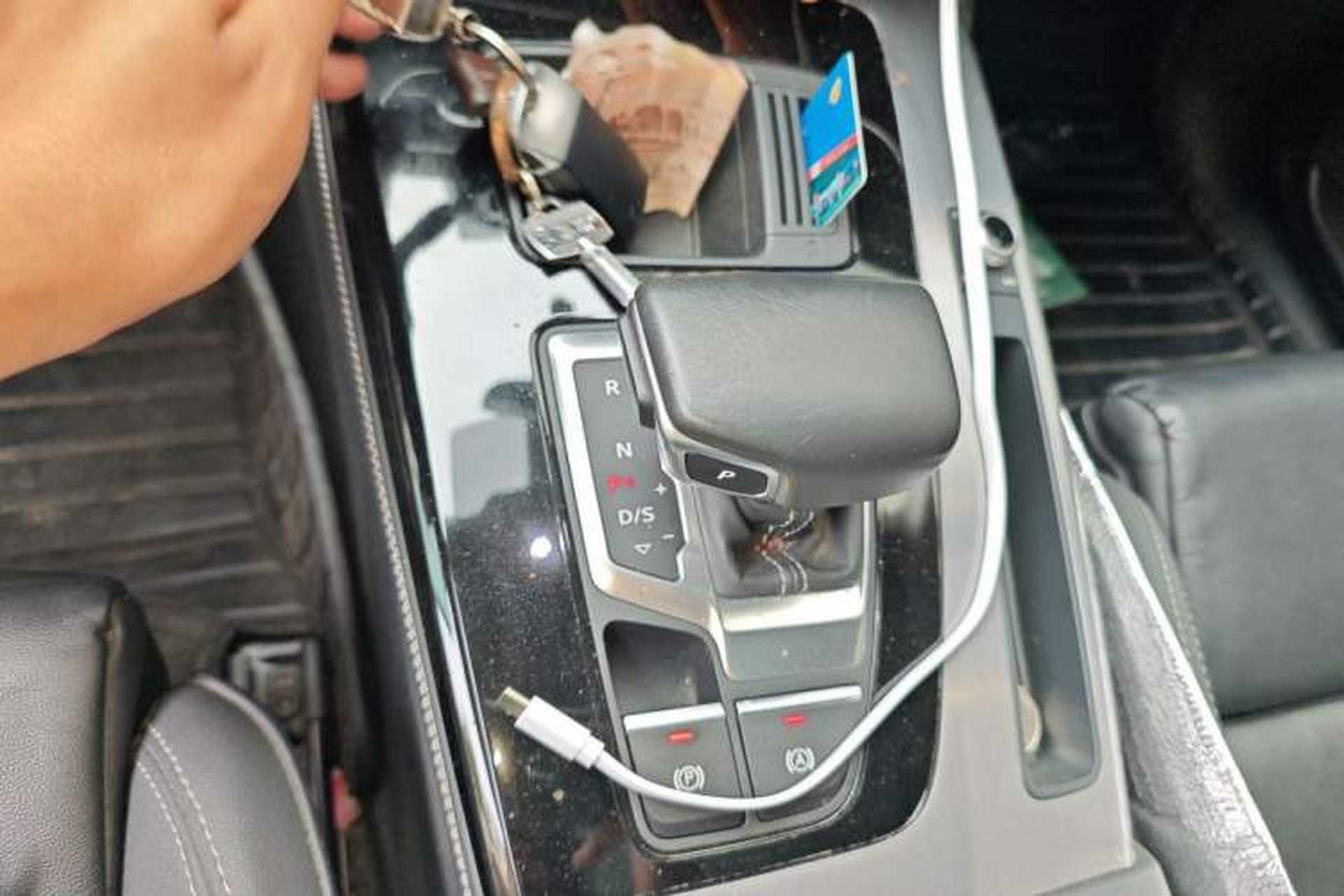 Used Audi Q5L 2021 40 TFSI Fashion Dynamic Model Gear Lever
