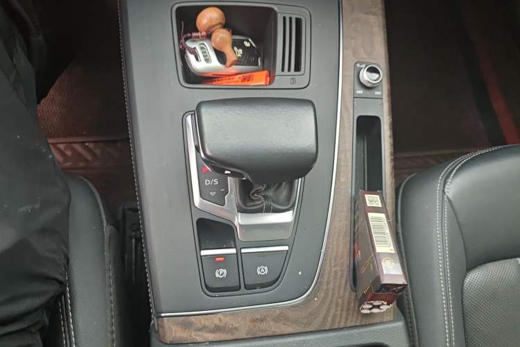 Used Audi Q5L 2021 45 TFSI Luxury Prestige Edition Gear Lever