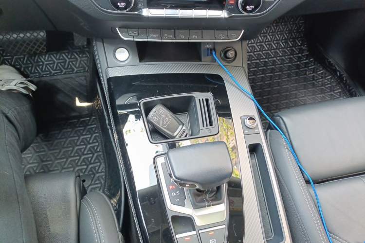 Used Audi Q5L 2021 40 TFSI Luxury Dynamic Edition Gear Lever