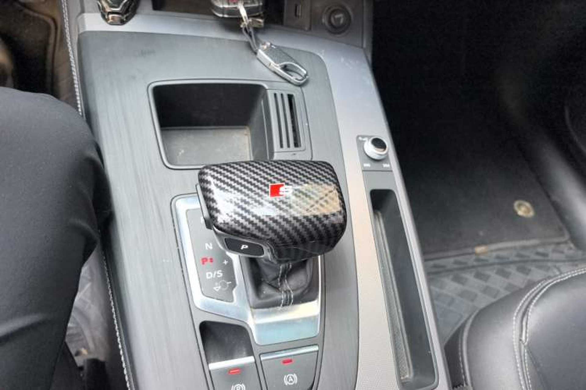 Used Audi Q5L 2021 40 TFSI Fashionable and Elegant Edition Gear Lever