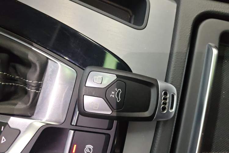 Used Audi Q5L 2021 40 TFSI Fashion Dynamic Model Interior 1