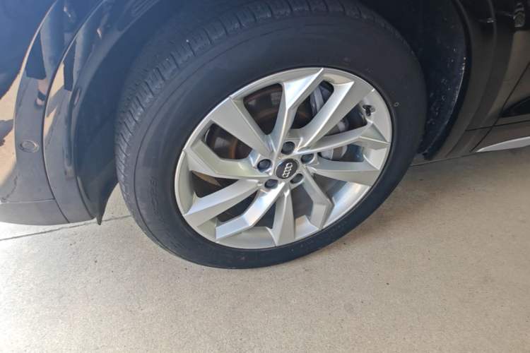 Used Audi Q5L 2021 40 TFSI Luxury Dynamic Edition Left Front Wheel Hub