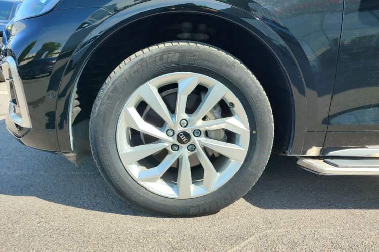 Used Audi Q5L 2021 40 TFSI Luxury Dynamic Edition Left Front Wheel Hub