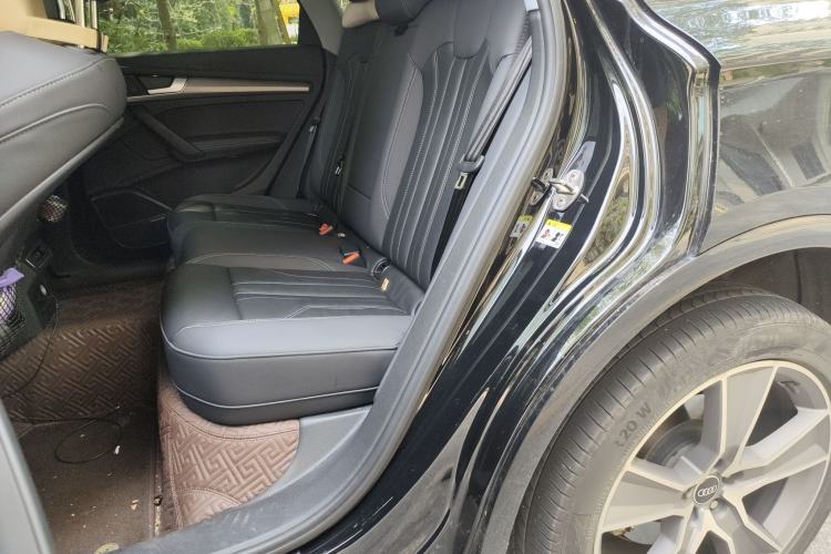 Used Audi Q5L 2021 45 TFSI Luxury Dynamic Edition Left Rear Seat