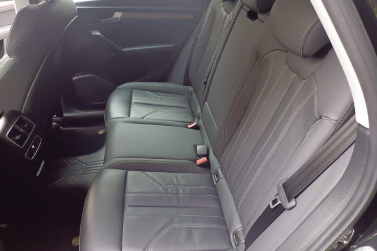 Used Audi Q5L 2021 40 TFSI Luxury Dynamic Edition Left Rear Seat
