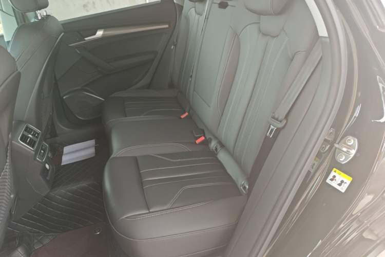 Used Audi Q5L 2021 40 TFSI Luxury Dynamic Edition Left Rear Seat