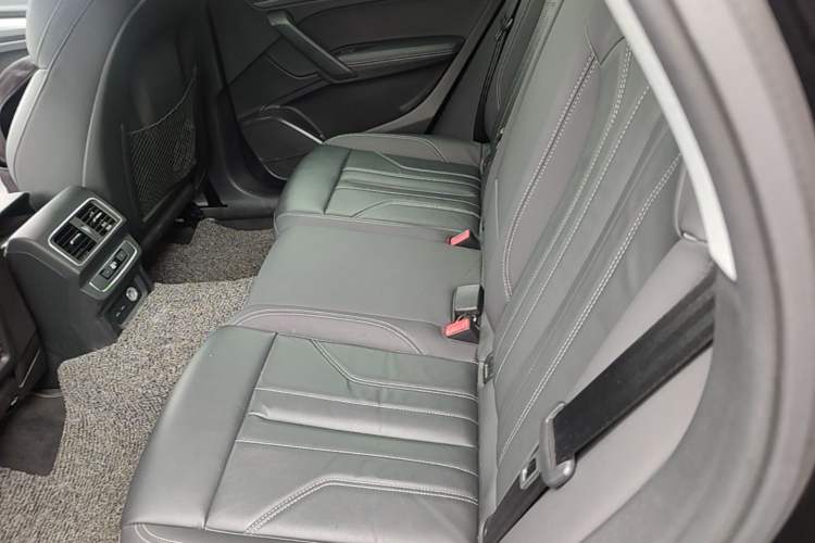 Used Audi Q5L 2021 40 TFSI Luxury Dynamic Edition Left Rear Seat