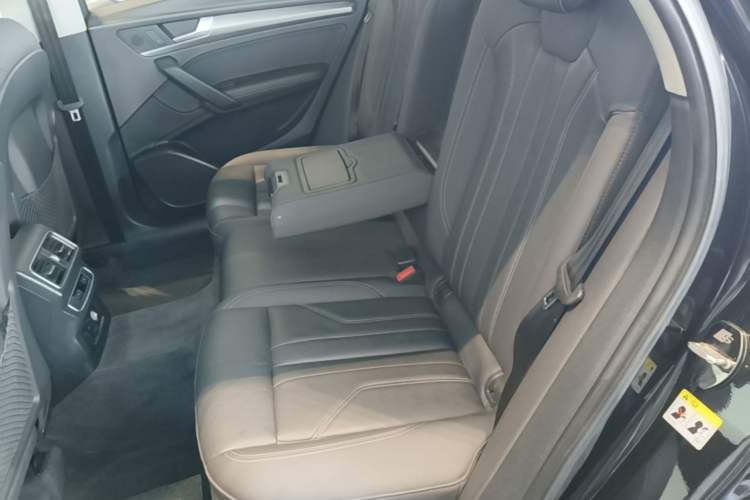 Used Audi Q5L 2021 40 TFSI Luxury Dynamic Edition Left Rear Seat