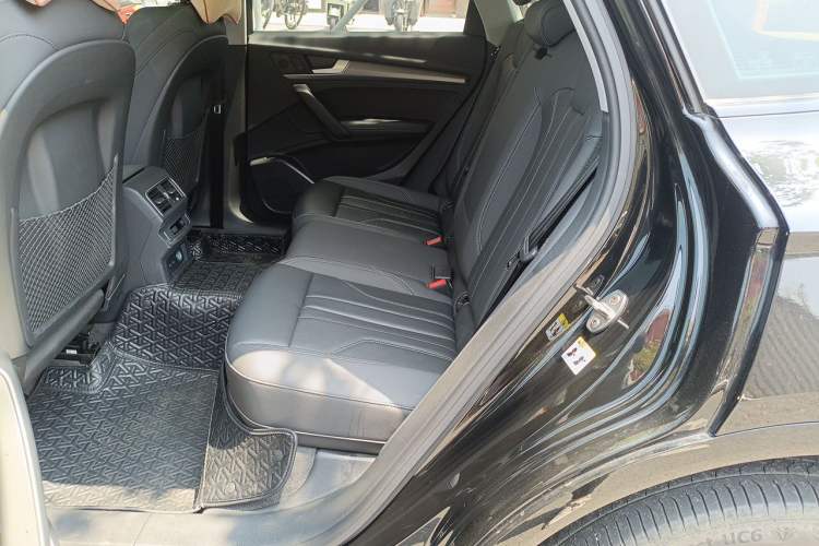 Used Audi Q5L 2021 40 TFSI Luxury Dynamic Edition Left Rear Seat